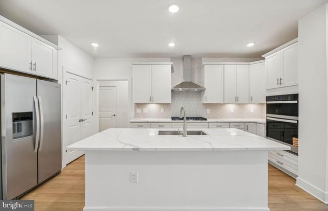 6172 AMBER LN, Haymarket, VA 20169