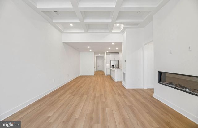 6172 AMBER LN, Haymarket, VA 20169