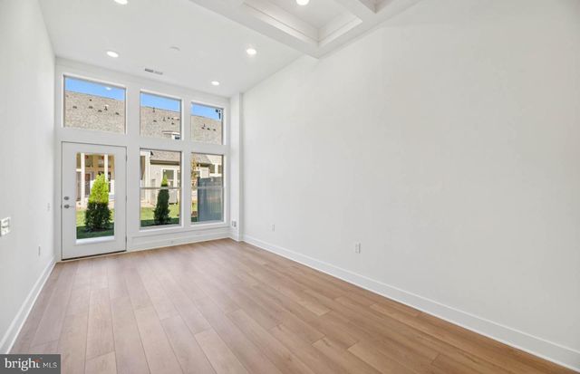 6172 AMBER LN, Haymarket, VA 20169