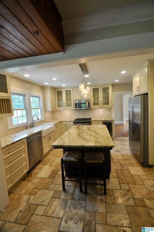 806 SW 4TH AVENUE, Cullman, AL 35055