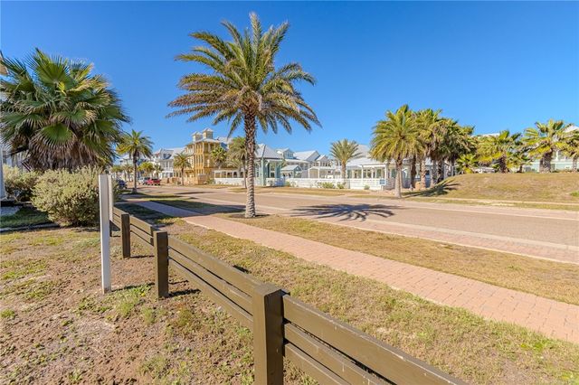 238 Grand Blvd, Port Aransas, TX 78373