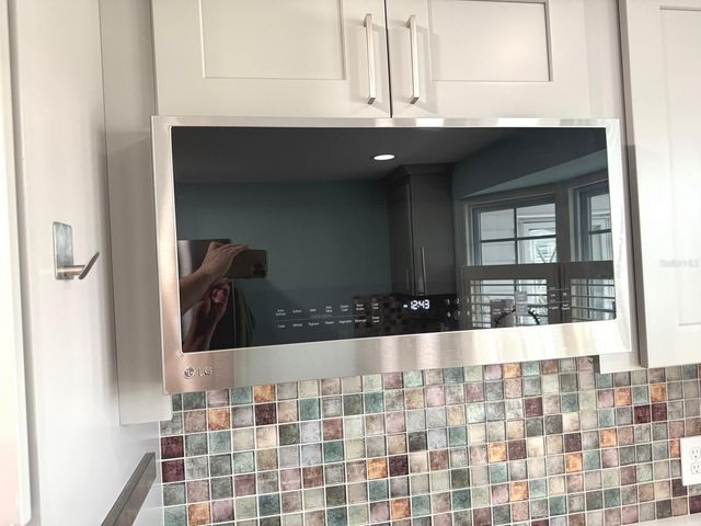 725 SUGAR PALM STREET, Largo, FL 33778