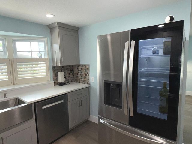 725 SUGAR PALM STREET, Largo, FL 33778