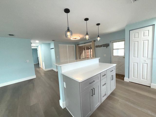 725 SUGAR PALM STREET, Largo, FL 33778