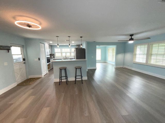 725 SUGAR PALM STREET, Largo, FL 33778