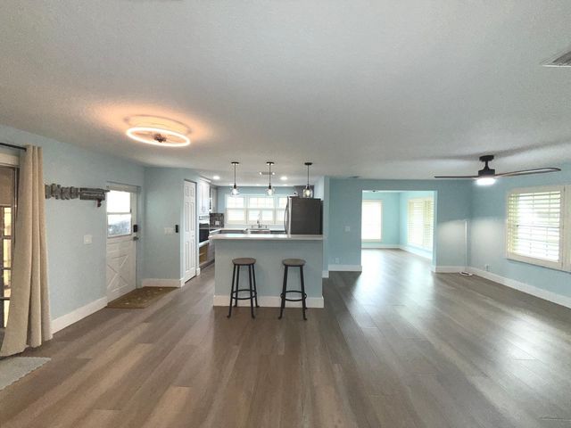 725 SUGAR PALM STREET, Largo, FL 33778