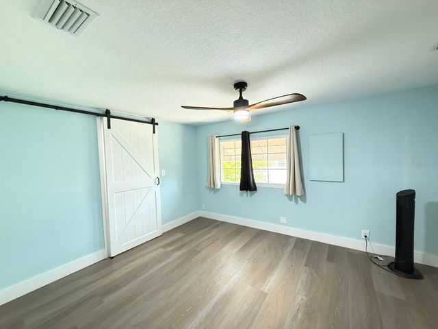 725 SUGAR PALM STREET, Largo, FL 33778