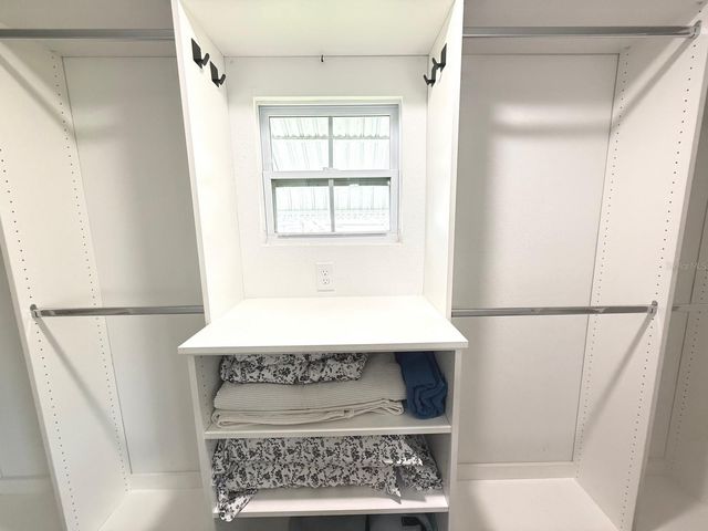 725 SUGAR PALM STREET, Largo, FL 33778