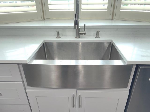 725 SUGAR PALM STREET, Largo, FL 33778