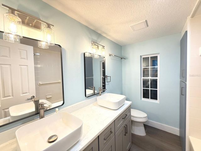 725 SUGAR PALM STREET, Largo, FL 33778