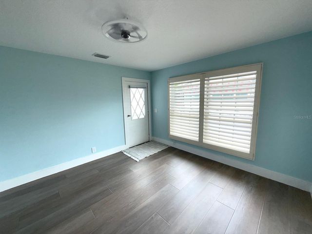 725 SUGAR PALM STREET, Largo, FL 33778