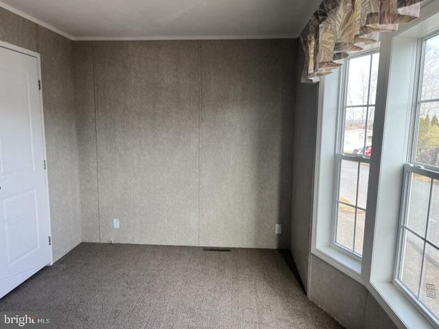 409 OAK DR, Green Lane, PA 18054