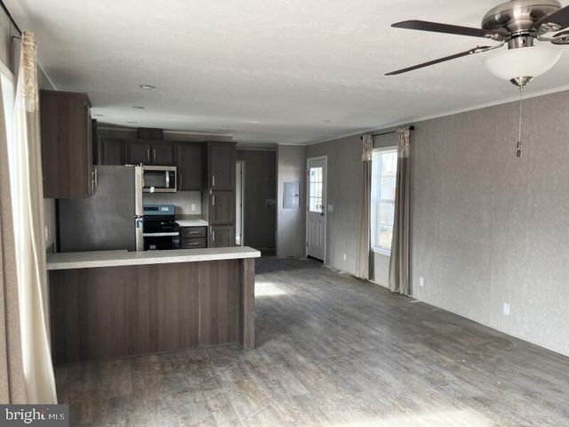 409 OAK DR, Green Lane, PA 18054