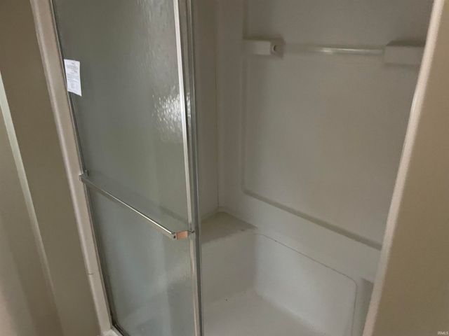 1916 W James Drive, Marion, IN 46952