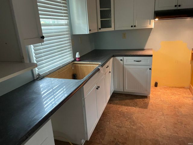 1916 W James Drive, Marion, IN 46952