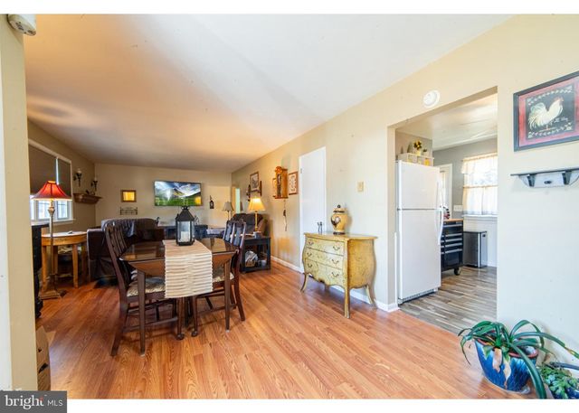 12 PLEASANTVIEW DR, Millville, NJ 08332