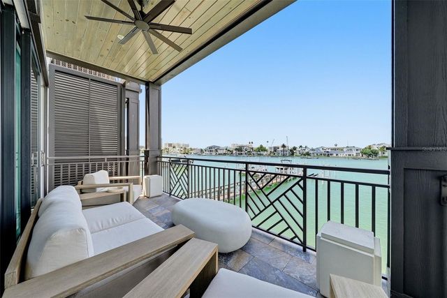 182 BRIGHTWATER DRIVE 4, Clearwater Beach, FL 33767