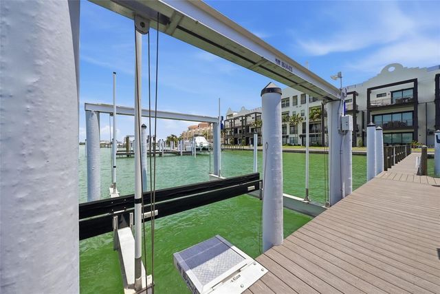 182 BRIGHTWATER DRIVE 4, Clearwater Beach, FL 33767