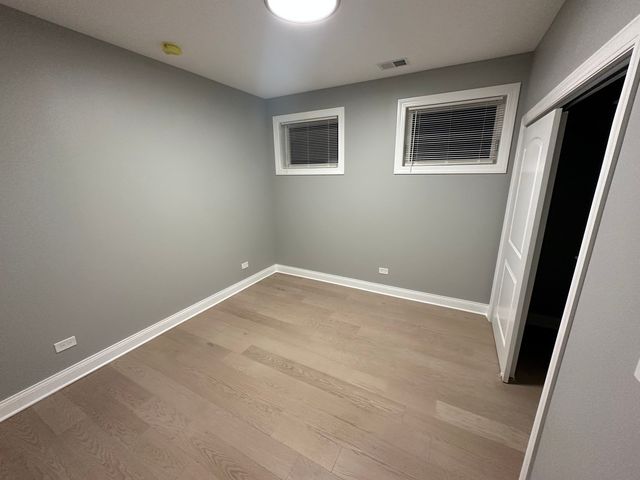 4950 S Michigan Avenue 2, Chicago, IL 60615