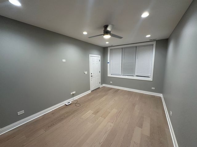 4950 S Michigan Avenue 2, Chicago, IL 60615