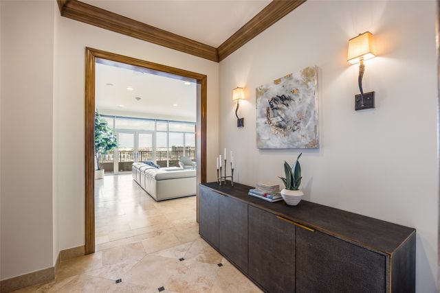 2828 Hood Street 907, Dallas, TX 75219