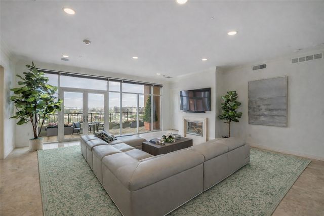 2828 Hood Street 907, Dallas, TX 75219