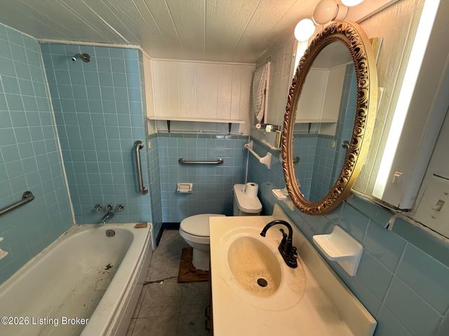1523 W Oak St, Louisville, KY 40210