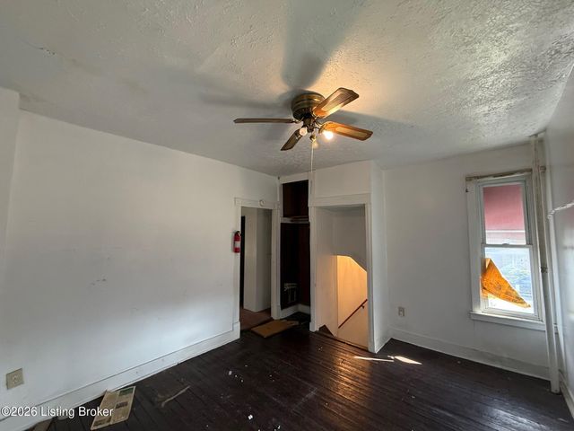 1523 W Oak St, Louisville, KY 40210