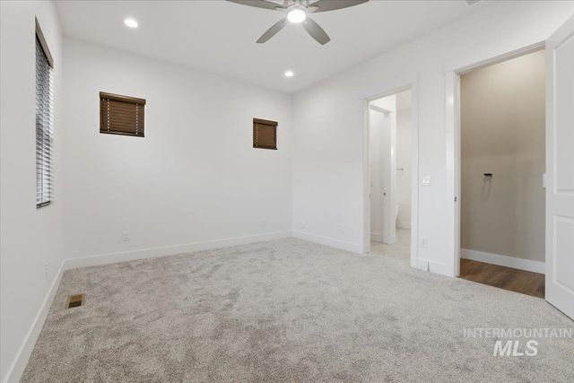 12529 S Lenora Pl, Nampa, ID 83686