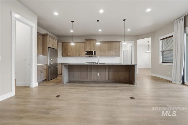 12529 S Lenora Pl, Nampa, ID 83686