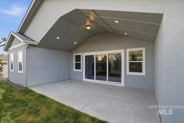 12529 S Lenora Pl, Nampa, ID 83686