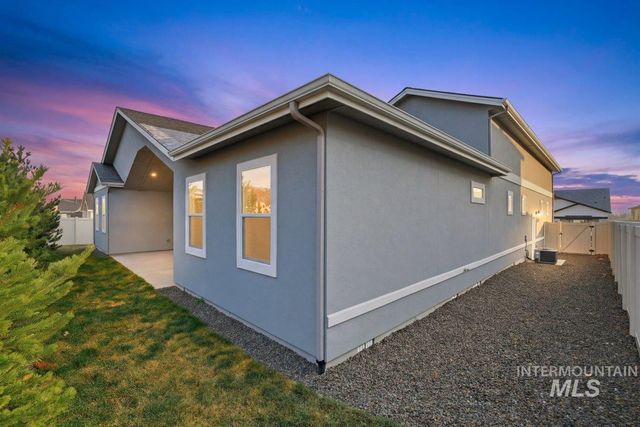12529 S Lenora Pl, Nampa, ID 83686