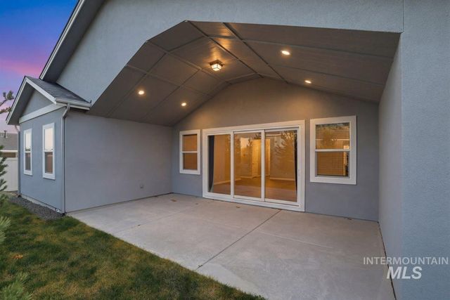 12529 S Lenora Pl, Nampa, ID 83686