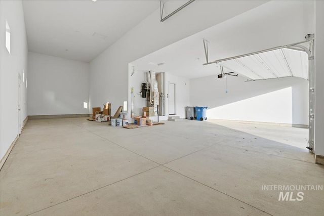 12529 S Lenora Pl, Nampa, ID 83686