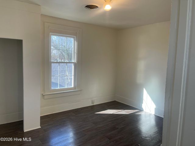 612 Van Norden Street, Washington, NC 27889