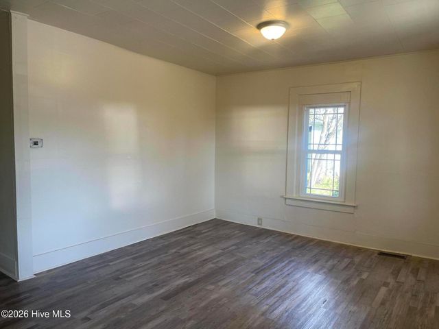 612 Van Norden Street, Washington, NC 27889