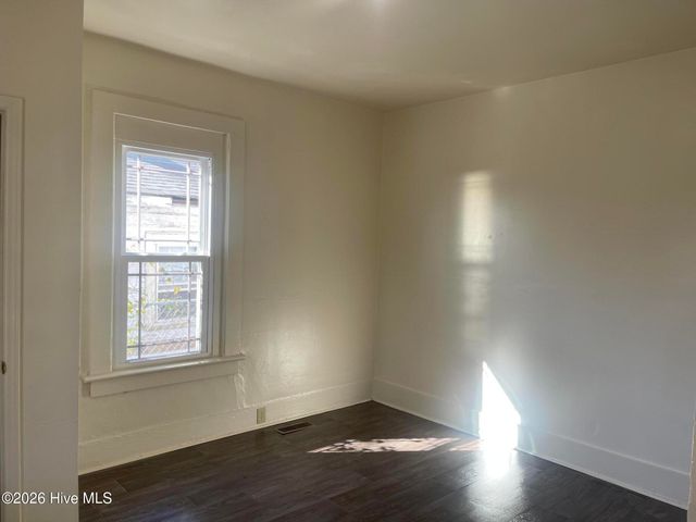 612 Van Norden Street, Washington, NC 27889