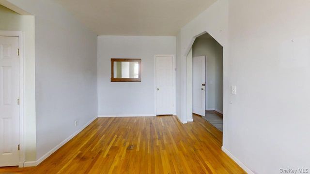 663 Locust Street 5-G, Mount Vernon, NY 10552