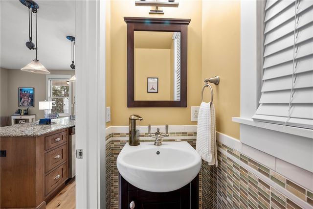 706 Ivy St Unit 2, Shadyside, PA 15232