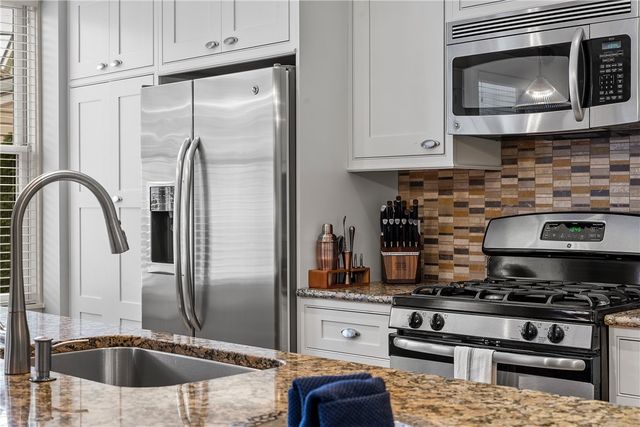 706 Ivy St Unit 2, Shadyside, PA 15232