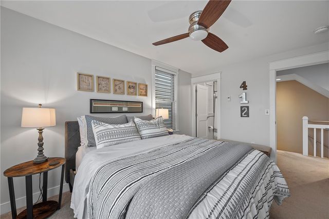 706 Ivy St Unit 2, Shadyside, PA 15232