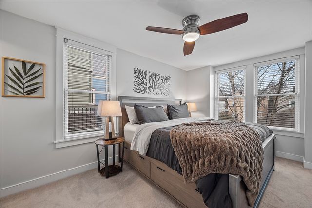 706 Ivy St Unit 2, Shadyside, PA 15232