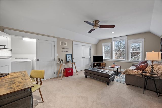 706 Ivy St Unit 2, Shadyside, PA 15232