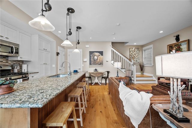 706 Ivy St Unit 2, Shadyside, PA 15232