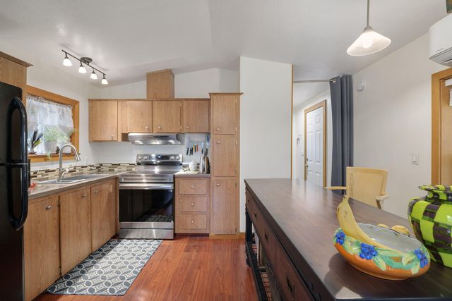 208 Chestnut Lane, Grants Pass, OR 97526