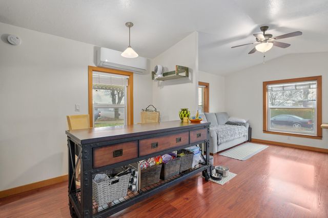 208 Chestnut Lane, Grants Pass, OR 97526