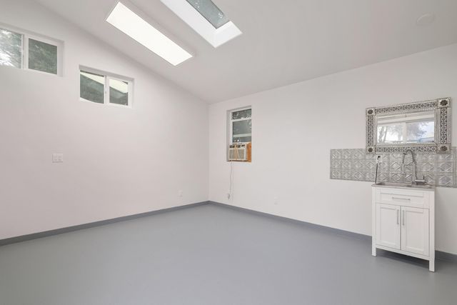 208 Chestnut Lane, Grants Pass, OR 97526