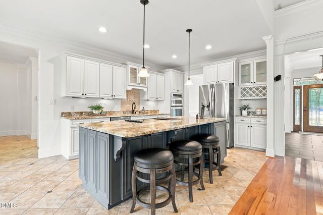 900 S Arendell Avenue, Zebulon, NC 27597