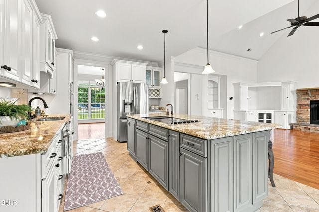 900 S Arendell Avenue, Zebulon, NC 27597