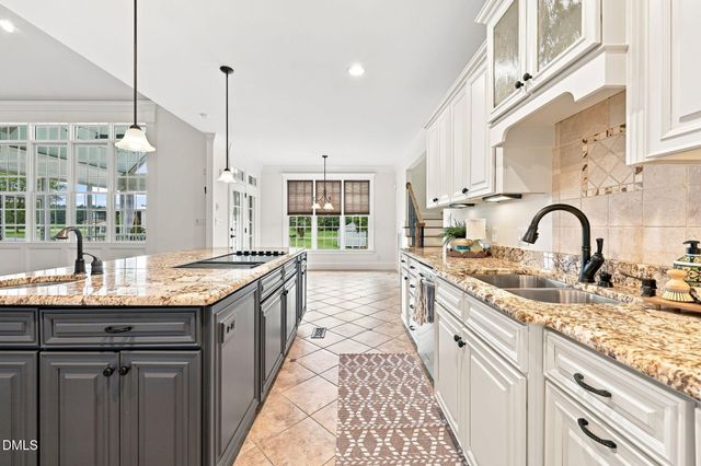 900 S Arendell Avenue, Zebulon, NC 27597